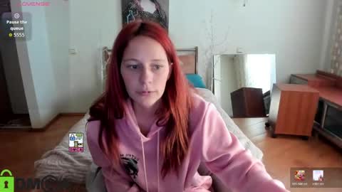 Snapshot of lilyviolet7 chatting on 04/13/26, 07:47 Hi Im Lily online show from 04/13/26, 07:47