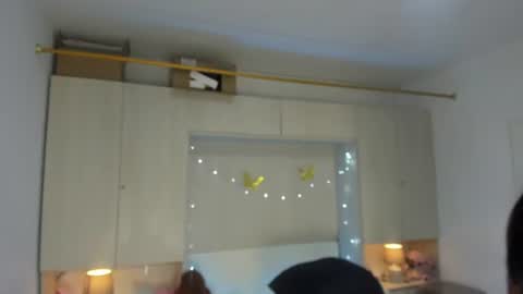 lilywhitee1 online show from 08/05/26, 04:15
