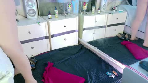 Lilly online show from 09/20/25, 02:40