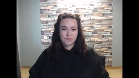 Snapshot of limalagris chatting on 11/30/25, 07:34 busty princess online show from 11/30/25, 07:34