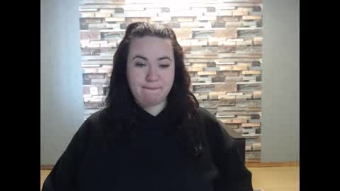 Snapshot of limalagris chatting on 02/15/26, 07:51 busty princess online show from 02/15/26, 07:51