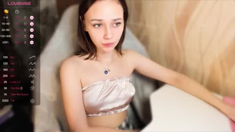 Scarlet online show from 10/22/25, 05:52