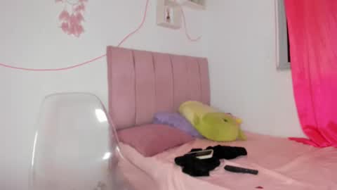 Snapshot of lina_andr chatting on 05/12/26, 02:41 lina_andr online show from 05/12/26, 02:41