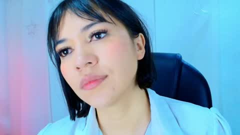  Lina Bedoya  online show from 04/24/26, 11:34