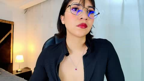  Lina Bedoya  online show from 05/11/26, 11:38