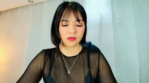 Lina Bedoya  online show from 05/15/26, 11:39
