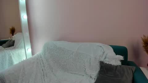 Snapshot of lina_blueeyed chatting on 01/22/25, 01:00 Lina blueeyed GMT3 1100-1700 Mon Wed Thu Sat Sun online show from 01/22/25, 01:00