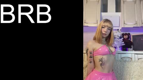 Snapshot of lina_blueeyed chatting on 01/25/25, 10:19 Lina blueeyed GMT3 1100-1700 Mon Wed Thu Sat Sun online show from 01/25/25, 10:19