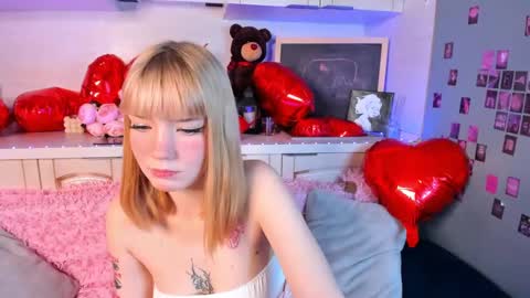 Snapshot of lina_blueeyed chatting on 02/10/25, 08:09 Lina blueeyed GMT3 1100-1700 Mon Wed Thu Sat Sun online show from 02/10/25, 08:09