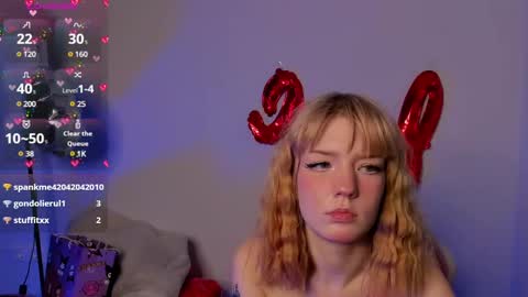 Snapshot of lina_blueeyed chatting on 02/17/25, 11:23 Lina blueeyed GMT3 1100-1700 Mon Wed Thu Sat Sun online show from 02/17/25, 11:23