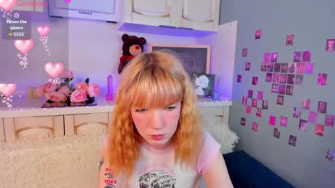 Snapshot of lina_blueeyed chatting on 03/06/25, 08:08 Lina blueeyed GMT3 1100-1700 Mon Wed Thu Sat Sun online show from 03/06/25, 08:08