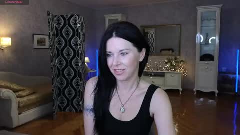 lina_flore online show from 04/24/26, 06:54