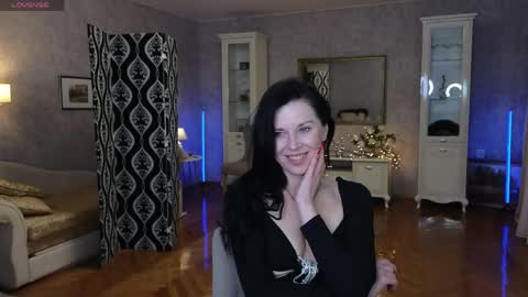 lina_flore online show from 04/30/26, 08:37