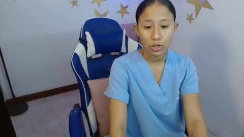 lina_kl online show from 10/28/25, 02:48