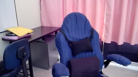 Snapshot of lina_maria99 chatting on 12/20/25, 06:15 Lina Mara99 online show from 12/20/25, 06:15