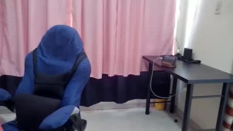 Snapshot of lina_maria99 chatting on 03/01/26, 08:22 Lina Mara99 online show from 03/01/26, 08:22