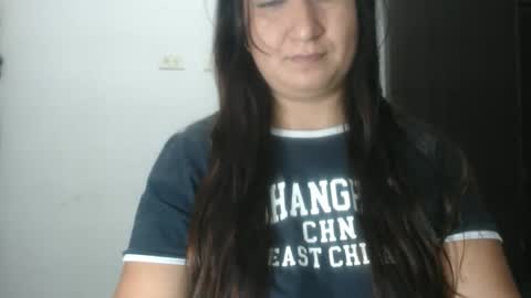 Snapshot of lina_playful chatting on 04/07/26, 02:06 iiisabella online show from 04/07/26, 02:06