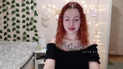Snapshot of lina_red_x chatting on 01/23/25, 01:19 Lina Red X online show from 01/23/25, 01:19