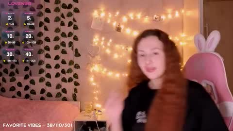 Snapshot of lina_red_x chatting on 09/17/25, 08:43 Lina Red X online show from 09/17/25, 08:43