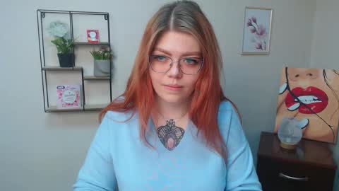 lina_ri online show from 11/13/25, 11:09