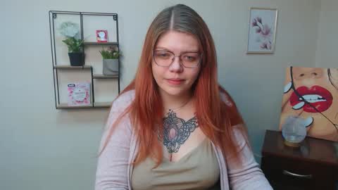 lina_ri online show from 11/17/25, 07:19