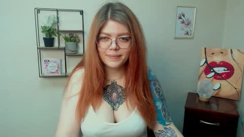 lina_ri online show from 12/18/25, 10:10