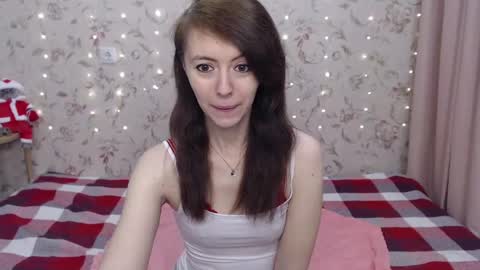 Snapshot of lina_rouge_ chatting on 12/21/24, 10:17 Lina Rouge online show from 12/21/24, 10:17