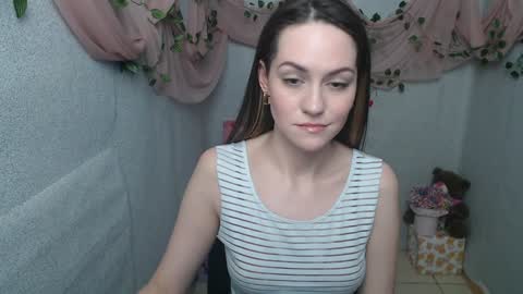 Lina online show from 01/16/25, 09:48