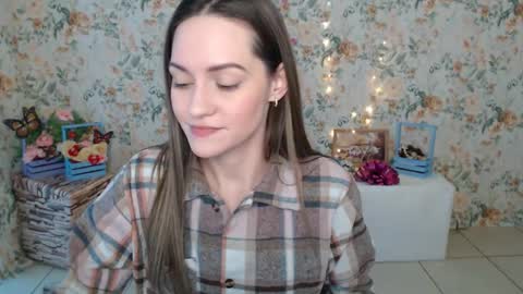 Lina online show from 02/12/25, 06:51