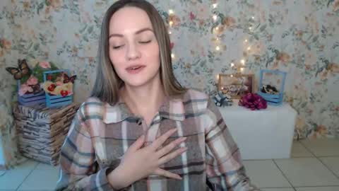 Lina online show from 02/13/25, 07:03