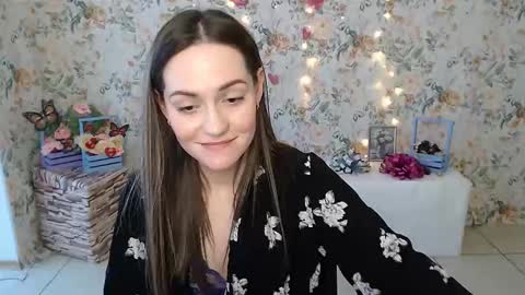 Lina online show from 02/20/25, 09:55