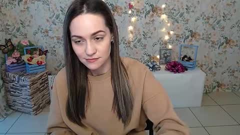 Lina online show from 02/25/25, 06:47