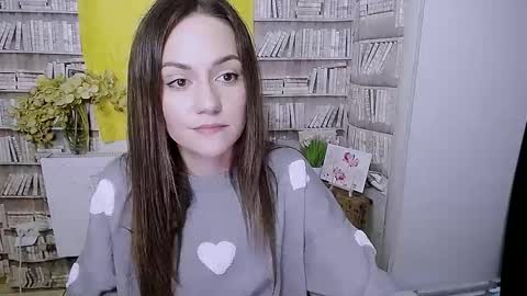 Lina online show from 10/06/25, 05:27