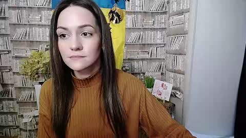 Lina online show from 10/16/25, 07:20