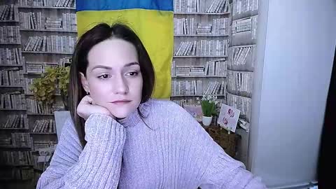 Lina online show from 11/09/25, 06:55