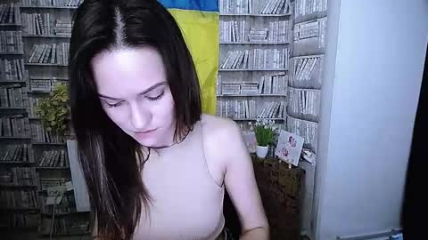 Lina online show from 11/10/25, 09:08