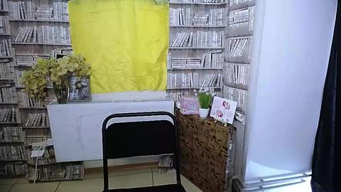 Lina online show from 11/13/25, 11:42