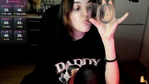 Lina 3  1715622743 online show from 12/22/24, 09:09