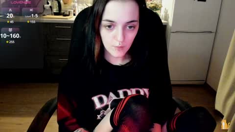 Lina 3  1715622743 online show from 12/23/24, 12:14