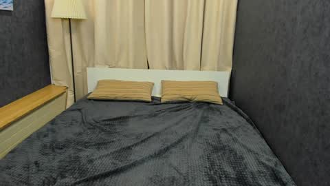 Snapshot of lina_vi chatting on 12/28/24, 06:28 Lina online show from 12/28/24, 06:28