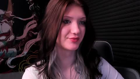 Snapshot of lina_vi chatting on 02/07/25, 04:27 Lina online show from 02/07/25, 04:27