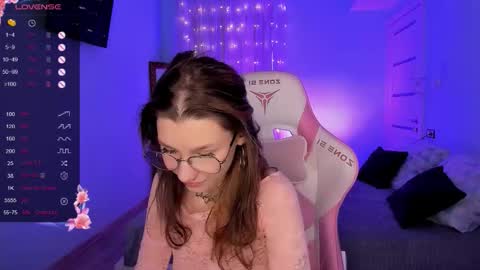 Lina online show from 10/01/25, 08:31