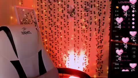 Snapshot of linablossom chatting on 04/08/26, 05:07 Lina online show from 04/08/26, 05:07