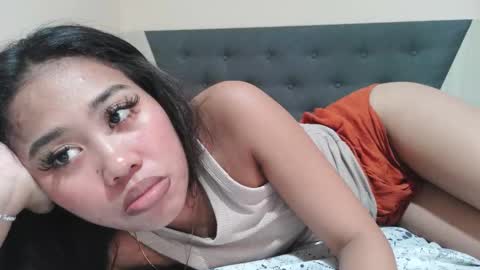 LinaDebie online show from 11/25/25, 03:06