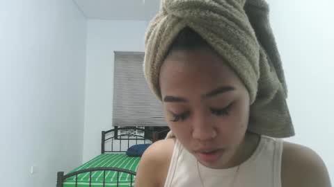 LinaDebie online show from 12/14/25, 10:09