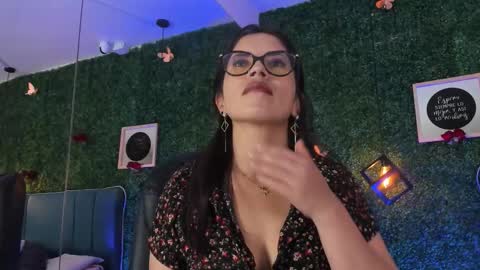 Lina  online show from 03/18/26, 11:35