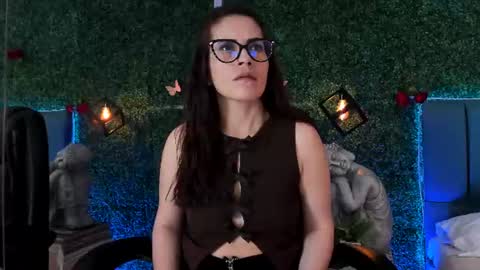 Lina  online show from 06/10/26, 11:20