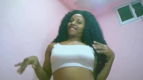 linah1123 online show from 01/13/26, 12:54