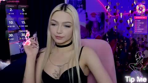 I am Lina online show from 05/11/26, 09:37