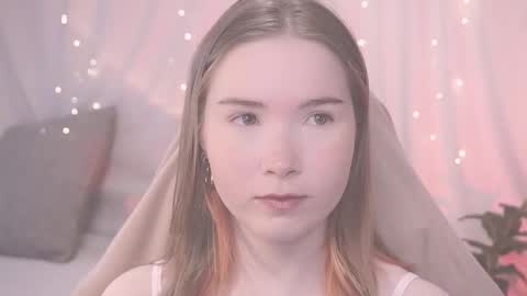 Lina online show from 10/29/25, 04:48